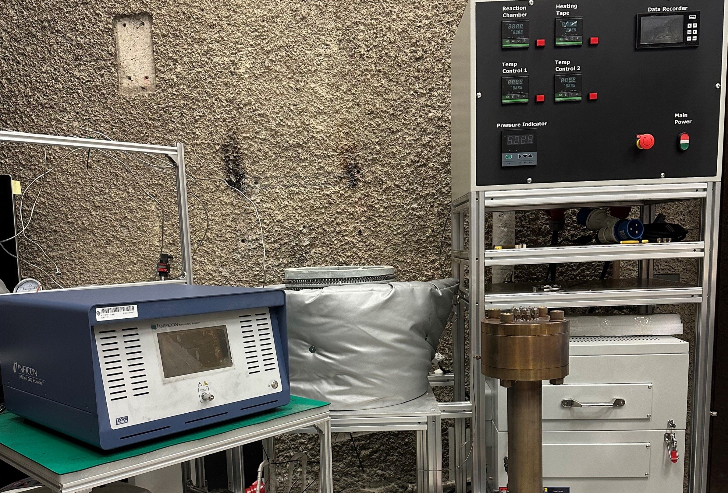 Flow reactor